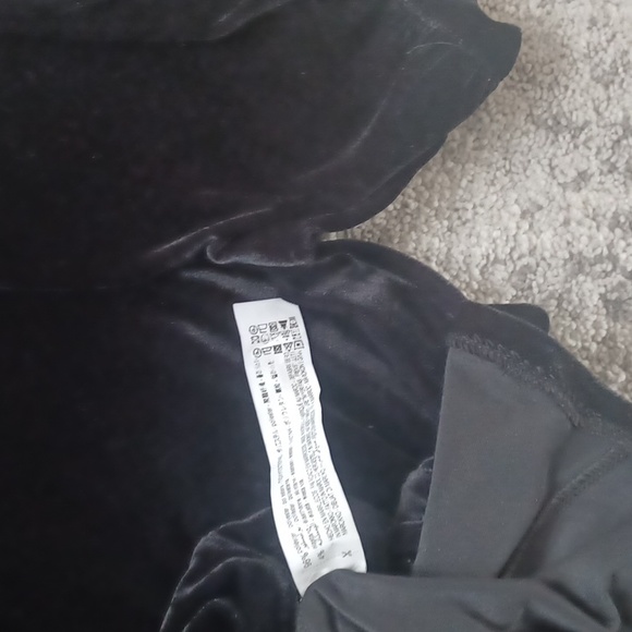 Zara Balck Velvet Dress - Picture 7 of 9